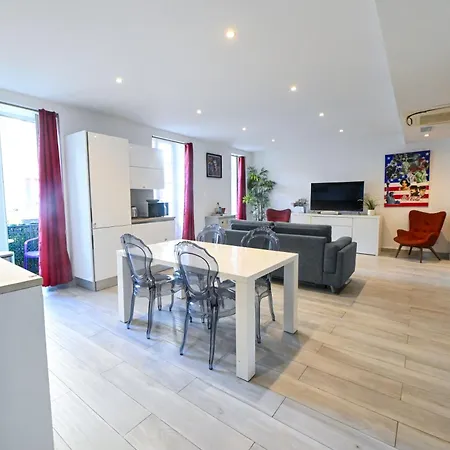 Loft Place Massena Avec Terrasse شقة نيس