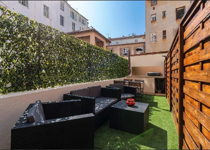 Loft Place Massena Avec Terrasse Apartament