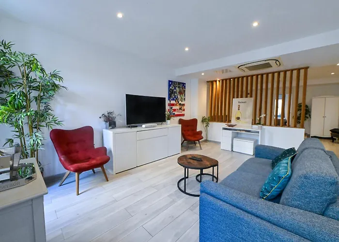 Apartament Loft Place Massena Avec Terrasse *